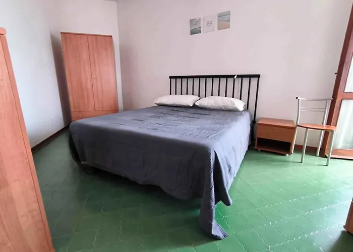 In 25358 * 利多迪迪耶索洛